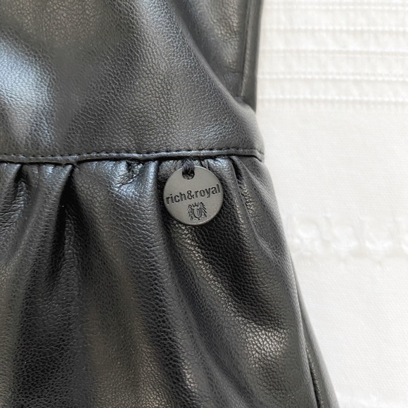 RICH & ROYAL BLACK FAUX LEATHER PANEL HALF RAGLAN SLEEVES MINI DRESS - M - Picture 9 of 10